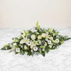 Arreglo funerario almohadón blanco